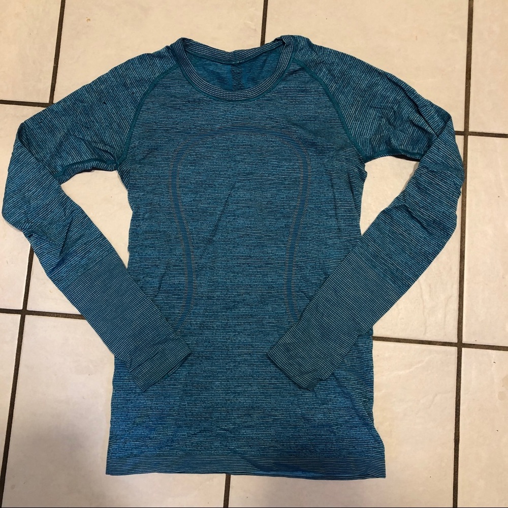Lululemon Swiftly Long Sleeve (blue stripe)
